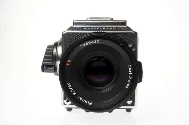 Hasselblad 503CW Film Camera & Carl Zeiss Planar 80mm f/2.8 T* Lens
