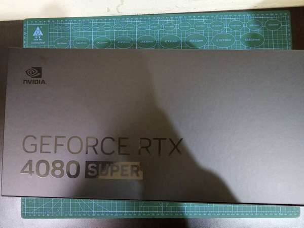 NVIDIA GeForce RTX 4080 SUPER (Founder Edition)