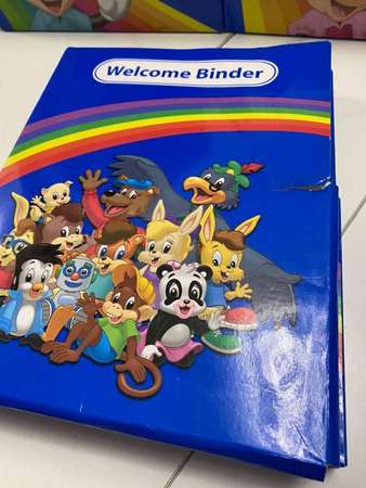 迪士尼美語世界 Disney’s World of English 2017 Version - Welcome Binder Kits CD-R & DVD