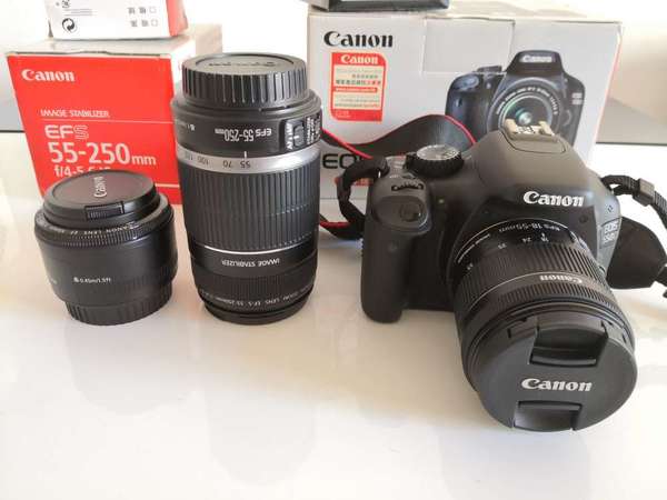 Canon 550D Body 連 EFS 18-55 mm f/4-5.6 IS STM, EFS 55-250mm f/4-5.6 IS及 EF 50mm