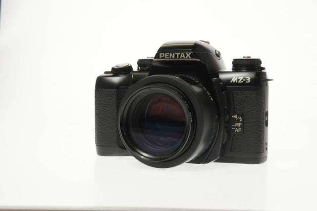 Pentax MZ-3 Black 35mm Film SLR c/w smc FA 50mm f/1.4