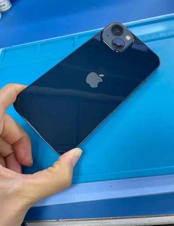 Apple iPhone 13 512G  5G 功能全部正常運作，電池效能90 %，電池良好，已貼貴價玻璃鋼化貼及保護套！