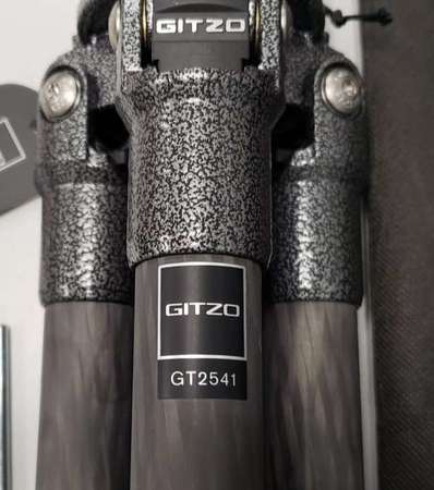 全新 Gitzo GT2541 Mountaineer 6X Carbon Fibre Tripod - Series 2 (登山者第2代碳纖維三腳架 二號腳)