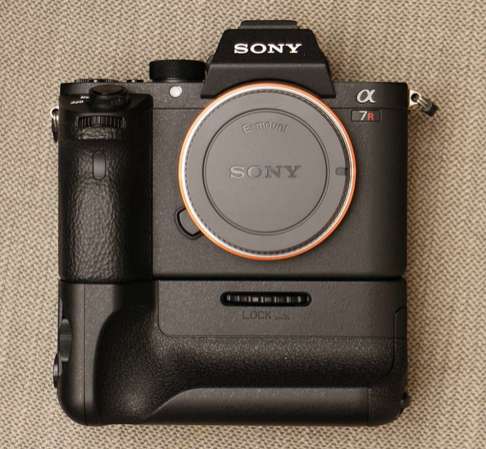 Sony A7R II A7R2 body 98% new SC : 1300