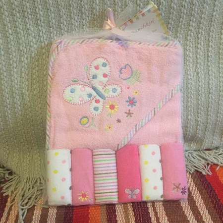 Hooded Bath Towel WashCloths Gift Set for Newborns PINK NEW 全新嬰兒毛巾套裝 粉紅色