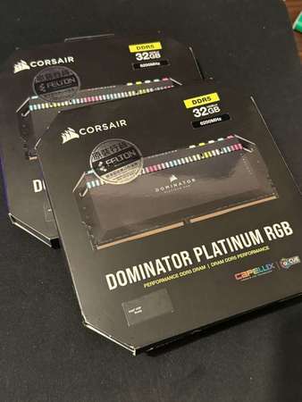 Corsair DOMINATOR® PLATINUM RGB 32GB (2x16GB) DDR5 DRAM 6200MHz C36 黑色