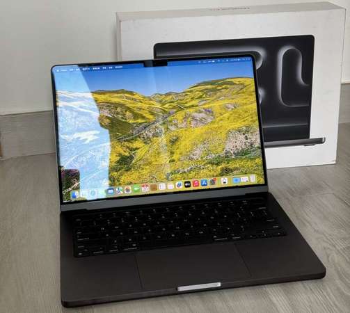 Apple MacBook Pro 14” M3 Pro 18GB+512GB Space Black 太空黑行貨只用兩星期
