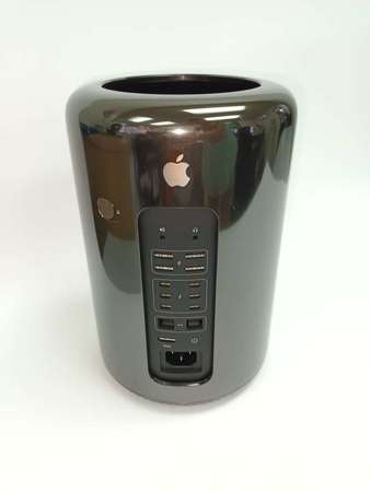 Apple MacPro A1481 E5 12 core SSD