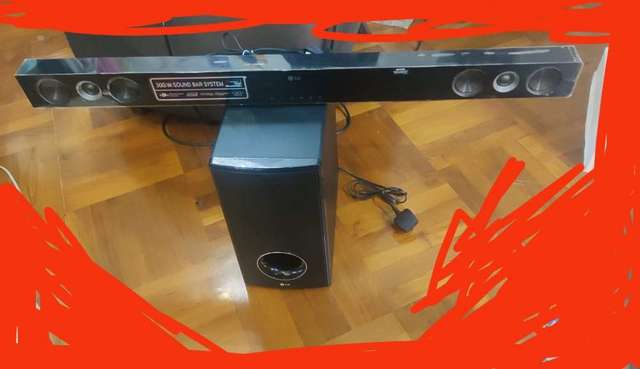 LG nb3520a 300W sound bar and Woofer, 有遙控