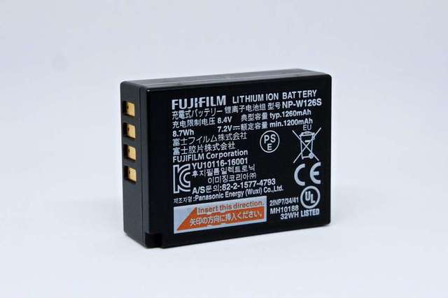 100% 完裝正版富士 NP-W126S 相機電池 FUJIFILM LITHIUM ION BATTERY