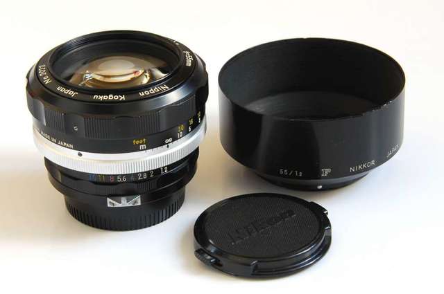 Nikon 55mm f1.2 Nippon Kogaku Nikkor-S Auto 95% new 原廠大-F金屬遮光罩