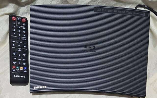 SAMSUNG Blu-ray DVD 藍光影碟播放機 BD-J5500