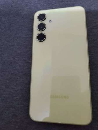 放售Samsung Galaxy A35 8+256GB 檸檬黃色港行