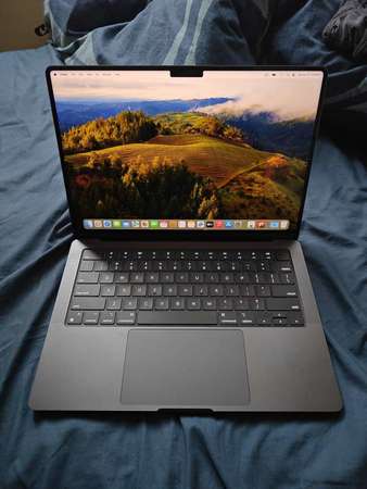 近全新 14吋 MacBook pro m3 pro/18g/512g 電池100% 有apple單保養到2024年11月