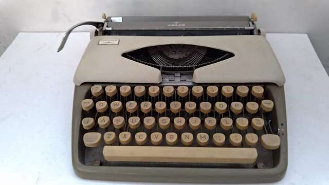 60年代懷舊打字機