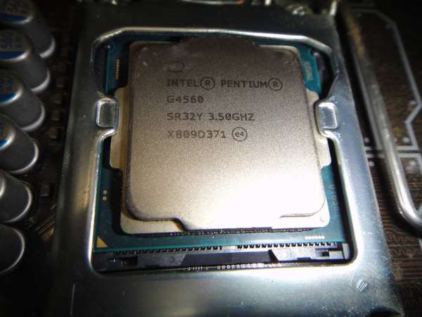 Intel® Pentium® 處理器 G4560 3M 快取記憶體 3.50 GHz Socket 1151