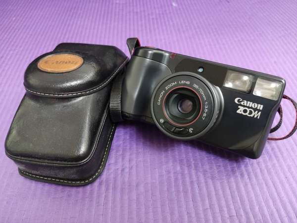 Canon Sure Shot Zoom with 35-70mm f/3.5-6.7 Lens