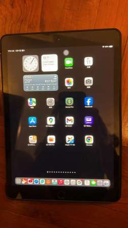 iPad Wi-Fi 32GB - 太空灰(第7 代). Wi-Fi 型號. 100% working.淨機. 90% new