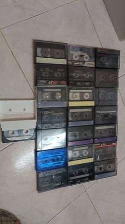 22盒Cassette,可循用，售$220