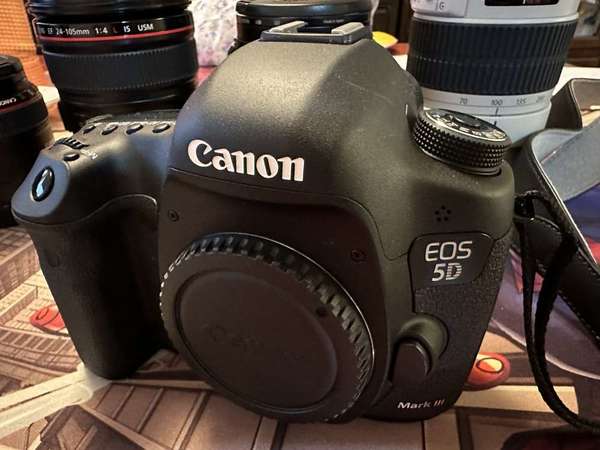 Canon 5D Mark III + Canon Zoom Lens EF 24-105mm 1:4 L IS USM
