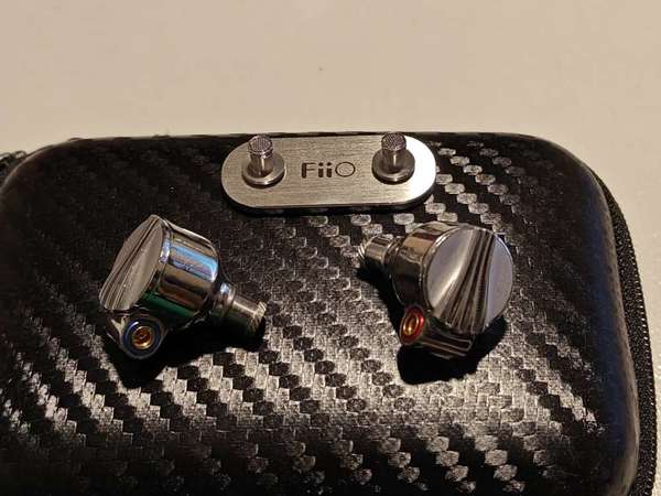 FiiO FD5 旗艦入耳式動圈耳機