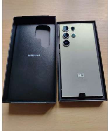 Samsung Galaxy S24 Ultra 12GB RAM 256GB SM-S928U Titanium ‪+852 9446 2515‬