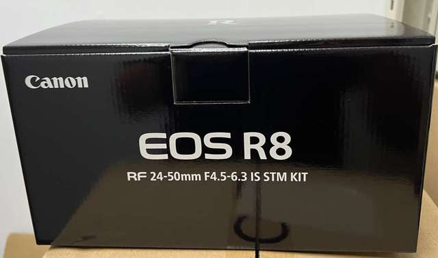 全新Canon EOS R8 + RF 24-50mm Kit (水貨）