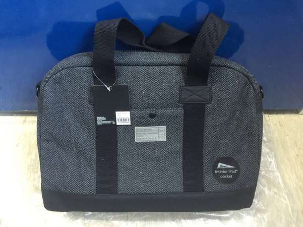HEX Duffel Bag w Strap Up To 15” MacBook / Laptop NEW 全新美國品牌手提電腦單肩包