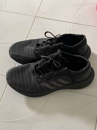 Adidas 黑色跑步鞋 44號（90%新）