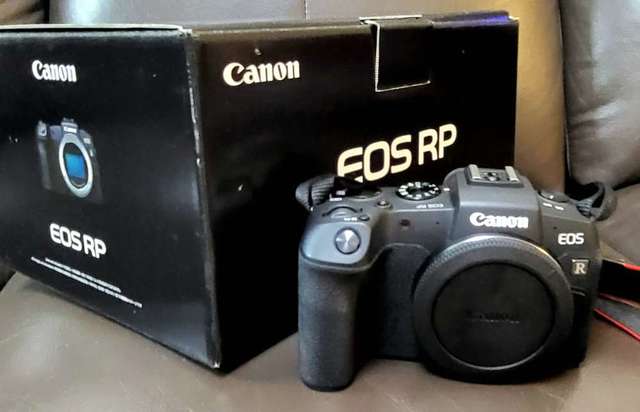 Canon EOS RP body, box and all original accessories