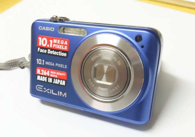 CASIO Exilim Zoom EX-Z1080 CCD (99.9%) 日本製造