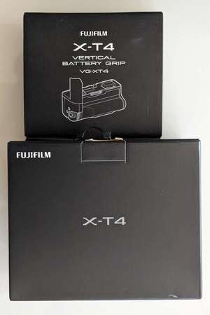 Fujifilm X-T4 & BATTERY GRIP VG-XT4 99%NEW