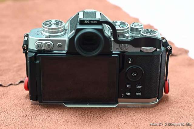 Nikon Zfc, 連16-50DX kit lens
