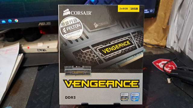 出售全新Corsair Vengeance Ddr3 2x8g Ram