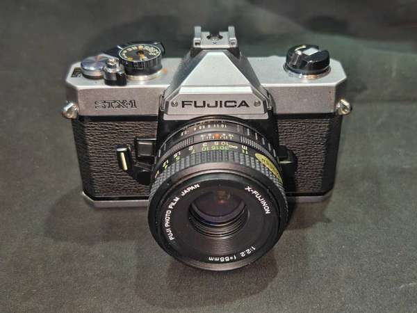 Fujica STX1 + 55/2.2 film camera