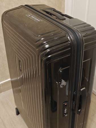 28 吋 新秀麗 Aspero 超輕行李箱 (只有 3.9kg)