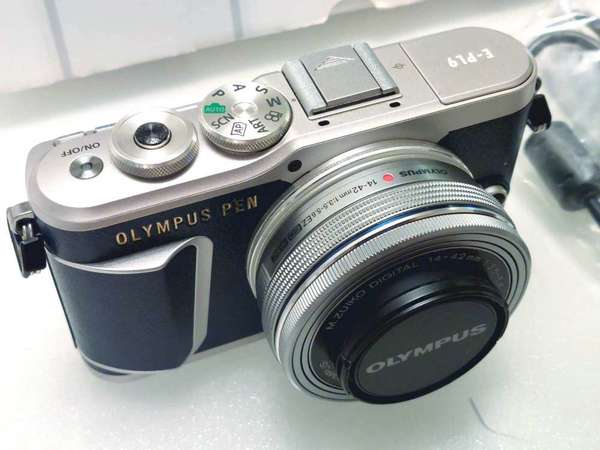 OLYMPUS PEN E-PL9+ED 14-42mm KIT鏡（藍色限量款）