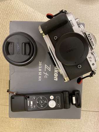 有盒 Nikon Zfc 28/2.8 SE kit w/ smallrig grip 連手柄 連ML-L7 Bluetooth remote tripod