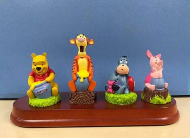Winnie the Pooh and friends figure kE 尼小熊及朋友 模型公仔擺設景品