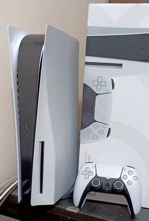 PS5 光碟版主機  Sony PlayStation 5 Blu-ray console