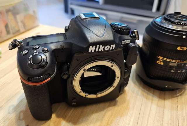 Nikon D500 ＆ MB-D17