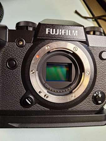 售90%新 富士 Fujifilm XH-1連直倒、3電及充電。