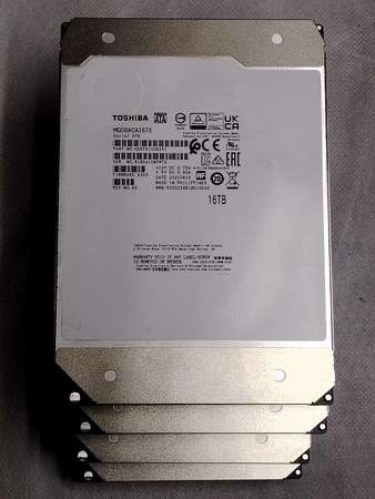 TOISHIBA MG08ACA16TE 3.5" 16TB 7200RPM SATA-III Hard disk driver (HDD) 90% New