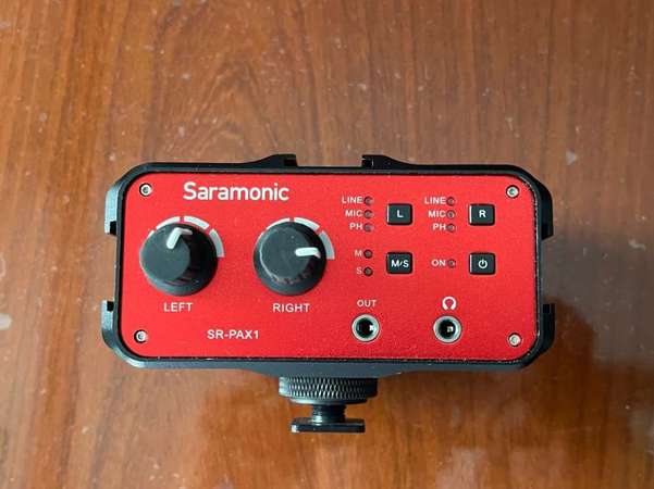 SARAMONIC SR-PAX1 3.5mm, 6.35mm ,XLR 機上型混音器