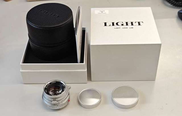 Light Lens Lab 50mm f/2 ELCAN Silver 周八復刻 Leica M 接環