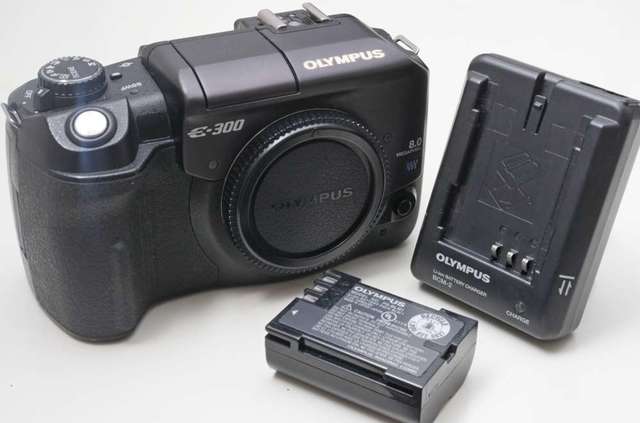 Olympus E300 E-300同 Leica M8一樣用柯達CCD 新淨 冇暗病 性能完美 即買即用 易映靚相
