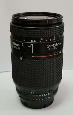 Nikon AF35-135mm FX 1:3.5-4.5 Zoom Lens