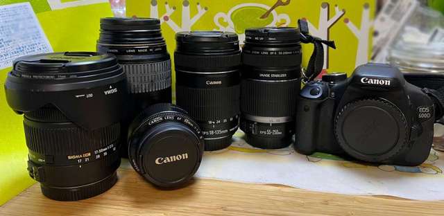 Canon EOS 600D 全套連五個鏡頭, 影人、影花、影景都可以, 適合初玩單反既朋友 (恕不分拆出售)