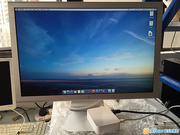 新净 apple cinema display a1081 20吋 lcd mon 跟原装火牛