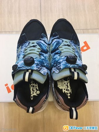 reebok insta pump moon landing